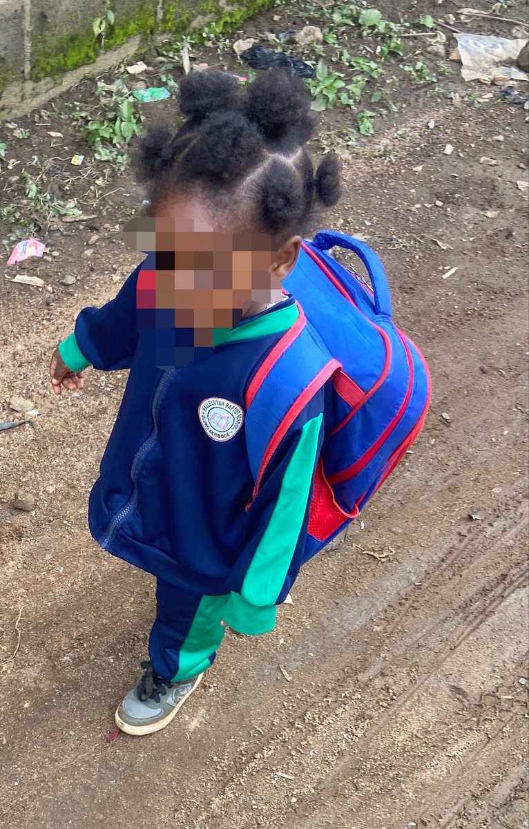 abimbola271709's tweet photo. I already fit my sons hair 4 times already.
Allah knows I can’t fit it again.
If Dey wan call him a girl so be it https://t.co/rRy9qzYhCE