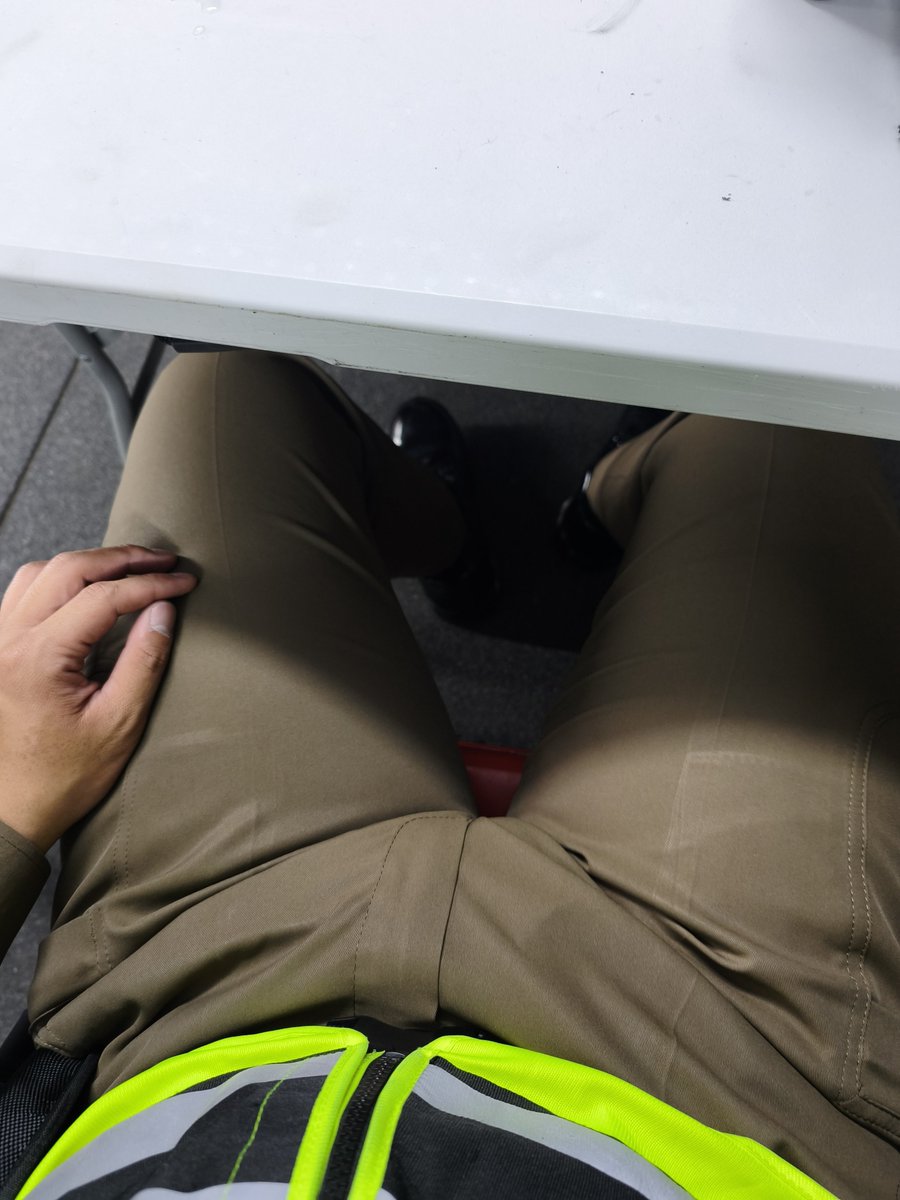 P_bearboy's tweet photo. ว.4 ประจำจุด 👮‍♂️🚨 https://t.co/Q7s74NacCk