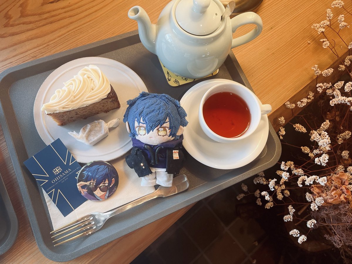 ppppm_es's tweet photo. 📍OHISAMA

キャロットケーキ
アップル&amp;ブラックベリーの紅茶 
ファッジ

英国のお菓子が食べられるお店でとっても美味しかった❕また行きたい🇬🇧 https://t.co/iUsHXvOUtn