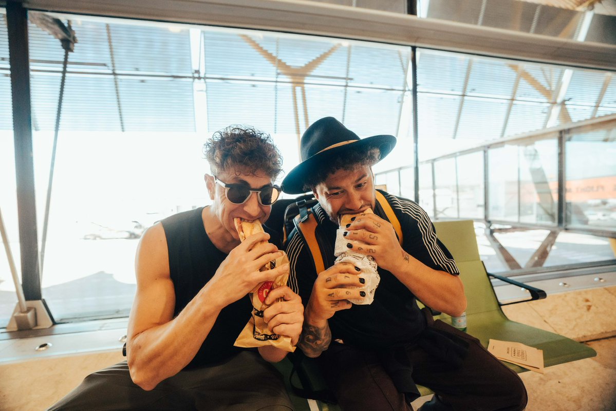 ntvgoficial's tweet photo. Arrancó la gira por Europa!! ✈️ Primera parada: Italia 🇮🇹

Siamo arrivati! Hoy tocamos en MILÁN por primera vez! 🙌 La felicidad es absoluta!🔥

🎫 Últimos tickets aquí: https://t.co/uDxP1Ot0QF https://t.co/GAemk7Ajmt