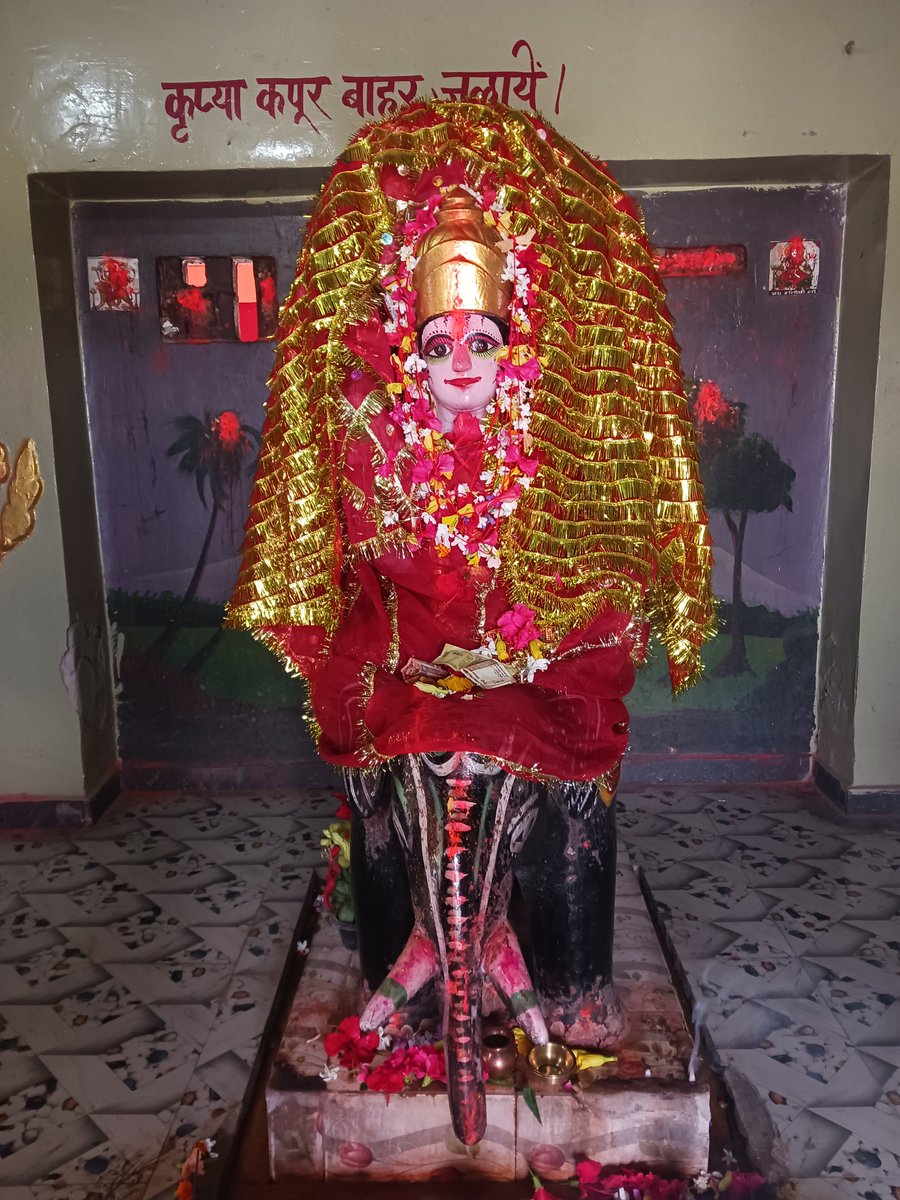 ajay1979panday's tweet photo. हमारी कुलदेवी भगवती समय माताजी भगवती मेरे और मेरे परिवार मित्रों पर सदैव अपना आशीर्वाद बना रखिएगा जय माता दी 🙏🌹🚩 https://t.co/qncsDnJsQD