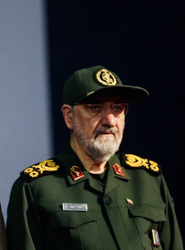 Megatron_ron's tweet photo. JUST IN: 🇮🇷🇺🇸🇮🇱 Internet cables will be cut if the US and Israel resume the war, says Iran’s Supreme National Security Council Secretary Mohsen Rezaee

“If another war breaks out, many cables, data centers, artificial intelligence facilities, and other sites in the region will be destroyed and we will confront the enemy with a much broader and more extensive plan.”