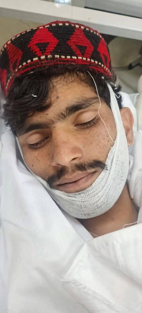 Asmatcomrade's tweet photo. دنیا بھر میں رہنے والے پشتون آج ایک آواز بن جائیں۔ اپنی دھرتی پر جاری ناانصافیوں کے خلاف سوشل میڈیا مہم میں حصہ لیں اور مظلوموں کی آواز کو دنیا کے ایوانوں تک پہنچائیں۔
#11OctoberPashtunconference https://t.co/SCGjHa913b