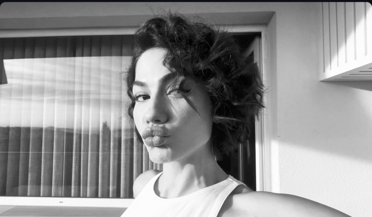 Demet92ozdmr's tweet photo. 🤍 https://t.co/Uq1urgFvxV