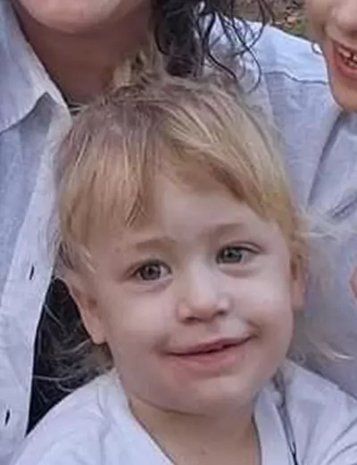 RabbiPoupko's tweet photo. HE WAS JUST 2 YEARS OLD; THE MEN OF GAZA BUπNED HIM ALIVE

This is Omer Kedem Siman Tov from Kbbutz Nir Or.

He was just 2 years old on October 7th when the men of Gaza invaded Kibbutz Nir Oz and came to the home where Omer hid in the safe room with his family.

The men of Gaza sh0t and severely wounded Omer's parents Yonatan and Tamar Kedem Siman Tov. 

The men of Gaza then set the entire house on fire, k!lling Omer, his 5-year-old twin sisters, Shahar and their injured parents Yonatan and Tamar. 

Omer's grandmother, Carol Siman Tov, a nurse from Pennsylvania who made Aliya in the 1970s and was mπrdered inside her own home in the kibbutz.

3 generations of the kindest and most innocent people in the world, whose lives were taken in the most cruel way possible. 

We will never forget.