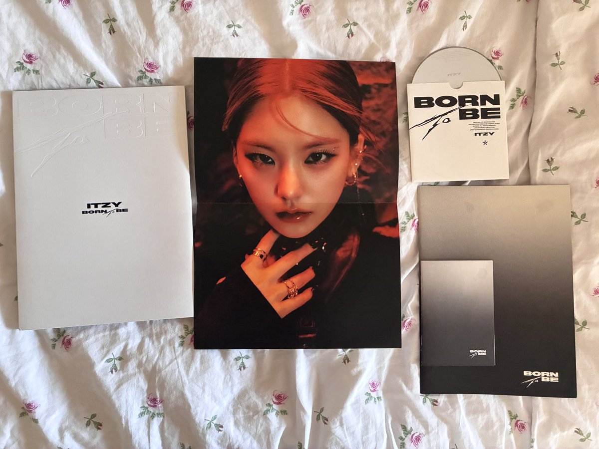 jihoonunki's tweet photo. Itzy born to be btb limited ver satis 

Hasarlarını vb ekledim + video da atarım

500₺ 

Acil gitmesi lazm 💔
@itzysatis @itzysatistakas @ItzySat https://t.co/7uSwE7ahgN