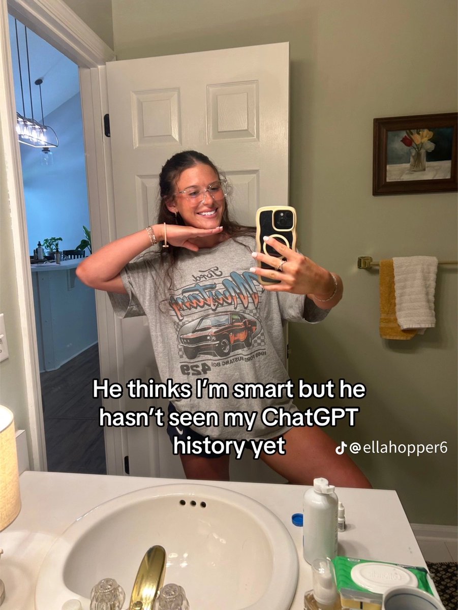 kawaiifyoo's tweet photo. this makes me feel so much better about myself 💕💕

#interactpls #tiktok #edrtwt #targetaudience https://t.co/VqRDPGEztc