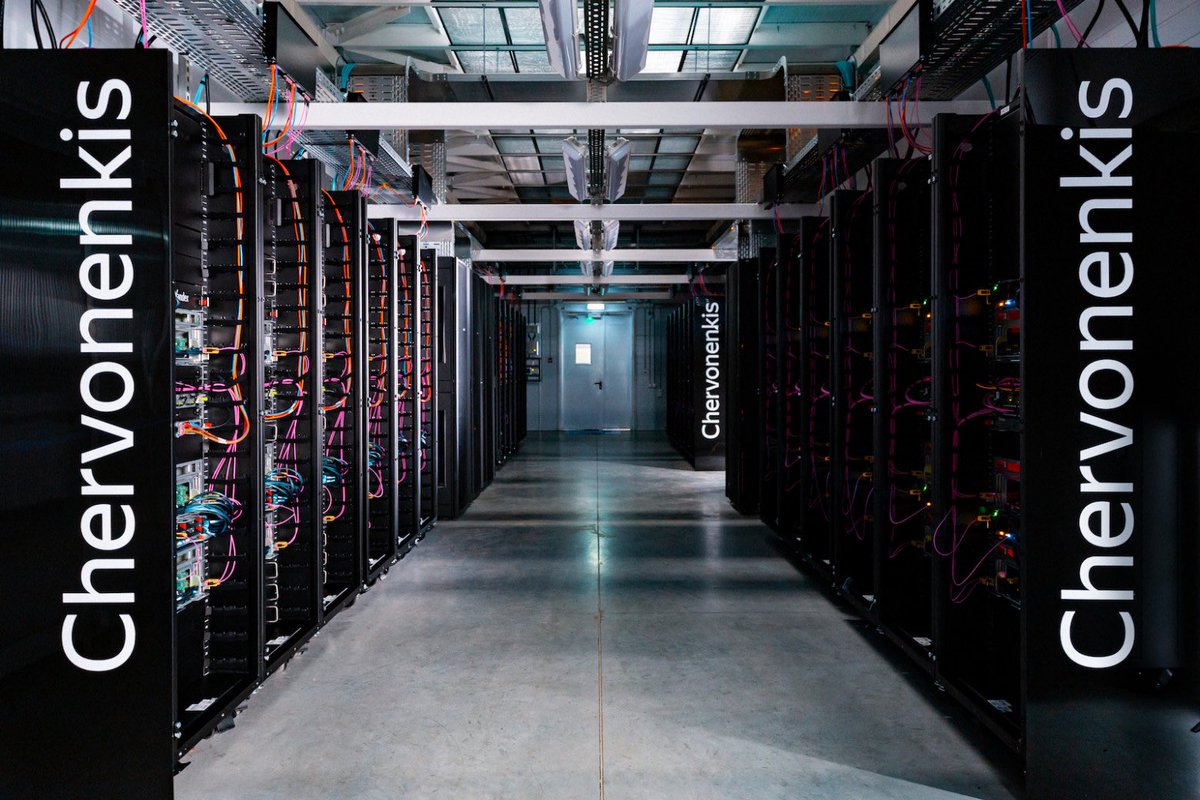 front_ukrainian's tweet photo. ❗️Ukrainian UAV strikes on Yandex data centers in Sasovo (October 8), Kaluga (October 9), and Vladimir (October 11) likely disabled all three of the company’s supercomputers — Chervonenkis, Lyapunov, and Galushkin (based on AMD EPYC and NVIDIA A100, used for neural network training). This has caused massive damage to Russia’s IT infrastructure; restoration is nearly impossible due to chip shortages and lack of physical protection. Of Russia’s six largest supercomputers, only the two Sberbank machines in Skolkovo remain relatively protected. 

Source: Militarnyi.