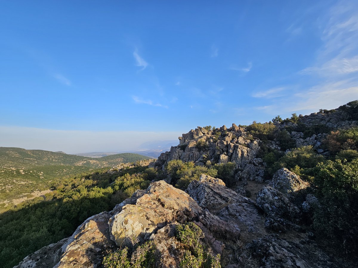 ttuuggcceegg's tweet photo. Hiking cnm https://t.co/aus5t0FW2x