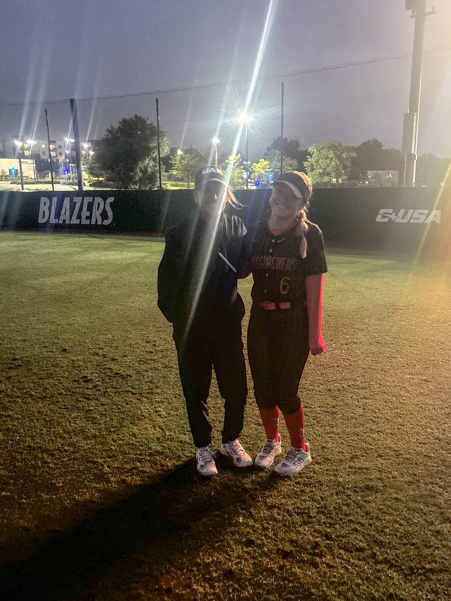 rhubbard2028's tweet photo. Had such an amazing time at UAB yesterday! Despite the weather, they still put on a great camp and I enjoyed every second of it! Thank you to each of the coaches!!

@ALFC2829 @megdcurry @CoachVeach @ryandgreenwood @justinbkaplan 

#AGTG https://t.co/6rWwuqijxE