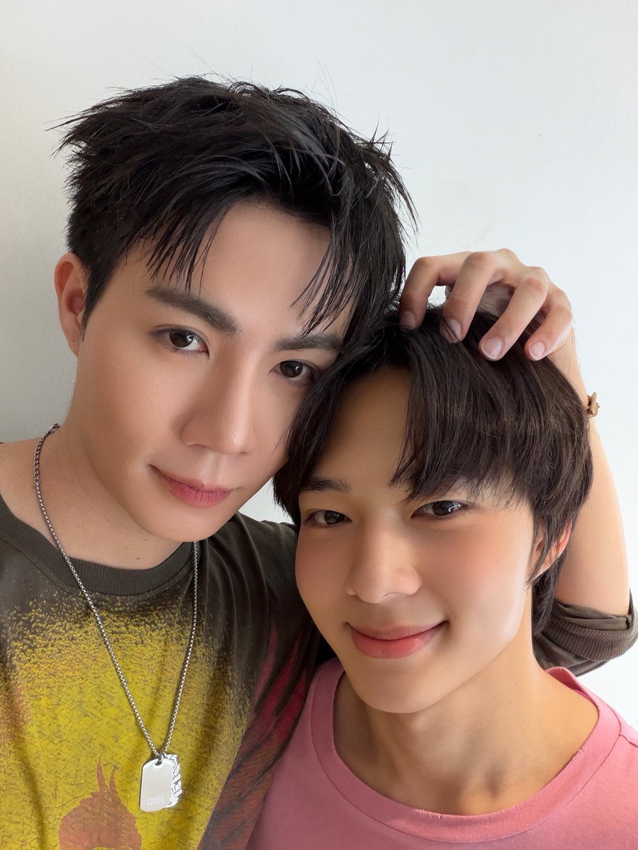 urmyshelterr's tweet photo. they’re so dear to me, i can’t even describe how much i love them ❤️‍🩹 https://t.co/0m7eahNrpw
