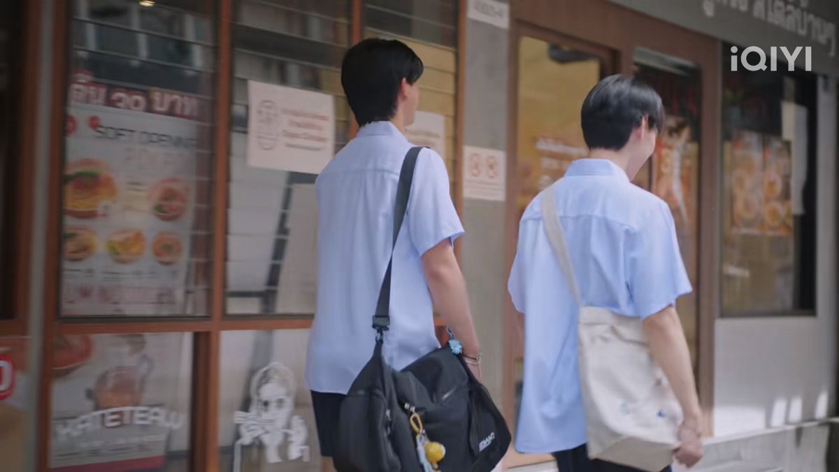 SpringAmmy's tweet photo. เคมี : อยากกินกะเต๋ว
อ๊อฟ : โน้นไหม
เคมี :แม่นนนนนนน
LOVEX3 EPISODE 9
#LOVEx3_EP9 https://t.co/stKrsVQyIz