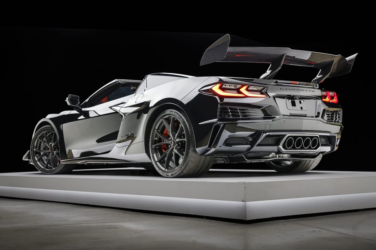 All_The_Cars_12's tweet photo. 2027 Chevrolet Corvette ZR1X Convertible 3LZ ZTK
#corvette #zr1x #corvettec8 #c8 #corvettezr1x
Twin-Turbocharged 5.5L V8 + Electric Motor - 1,250HP • 973 lb-ft https://t.co/n87Jve1XpT