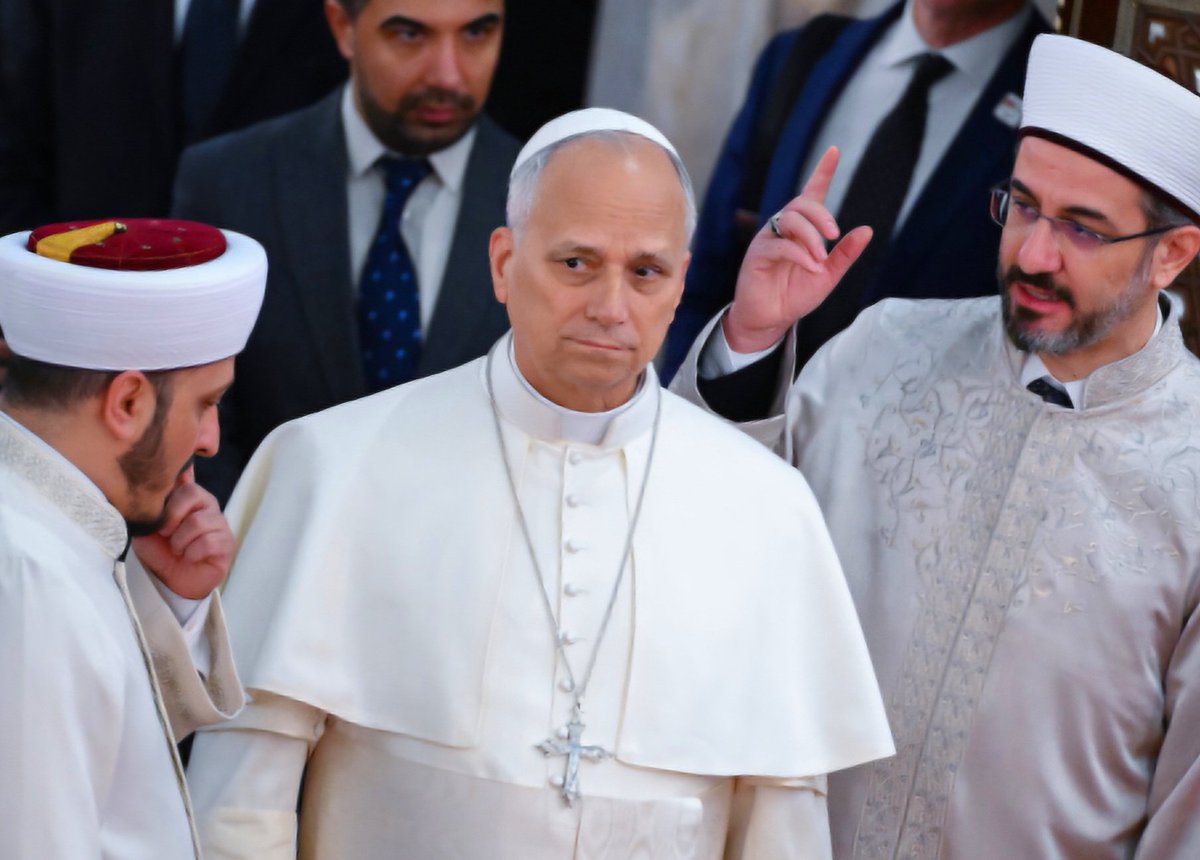 ajsteelshow's tweet photo. Remember Hitler's Pope?

Leo is Allah's Pope!

I believe that the church must replace him one way or another if it plans to remain a church that claims to follow Jesus. https://t.co/riMQr5vo6T