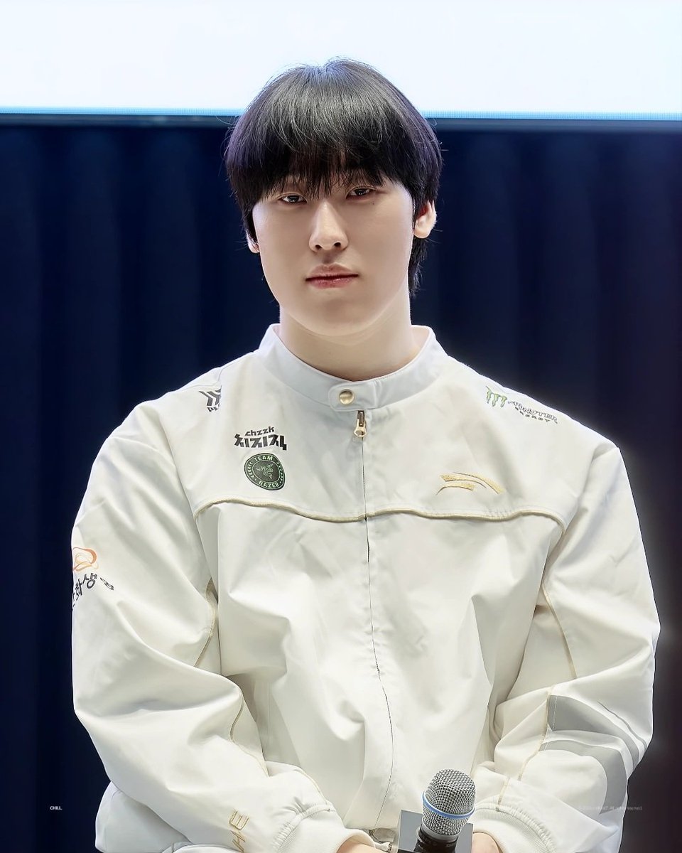 chilldot7's tweet photo. 261011 한화생명 월즈 출정식 제카 
#Zeka #김건우 https://t.co/cmBJOBrEmc