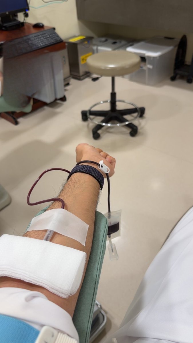 aullq_0l's tweet photo. إن بغيتي الروح والأضلاع…سمي 
لو تبين القلب والدنيا فدالك.

#حملة_ولي_العهد_للتبرع_بالدم https://t.co/bcUV1zmGcB