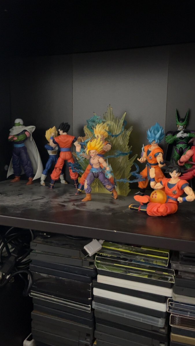TheOnlyOTCLoki's tweet photo. @GamesCage_ Ts makes me so happy lord i love dragon ball 🥲 https://t.co/v9lSTVOto1