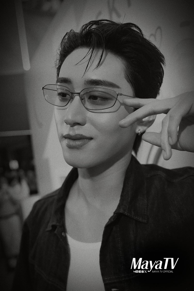 mayaonline2002's tweet photo. PHOTO SET #MAYATVOFFICIAL | “เอส ศุภ” #est_rvp พรีเซนเตอร์คนล่าสุดของ Skin Editor ร่วมเปิดตัว Sheet Mask
ผลิตภัณฑ์ตัวใหม่ในงาน “Skin Editor : Famie Fest”

Interview📽🔗https://t.co/e1sczF8lFj

รับอาสาเป็นหน่วยเติมกำลังใจ "วิลเลี่ยม" หลังเจอดราม่า พร้อมจับมือกันลุยคอนฯ ใหญ่ปลายปีนี้

EST WESLEY GLOW TOGETHER

#SkinEditorFamieFest #SkinEditorFMFxEstWesley