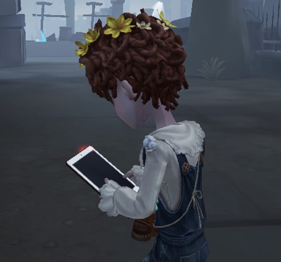 hibajamjam's tweet photo. Kai get off that iPad https://t.co/VNYQ0NaE4B