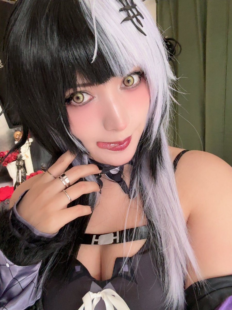 HatoJoestar's tweet photo. Thank you for the love on my Shiori Cosplay 👁️‍🗨️💜 
I am so excited to have my professional photosoot ✨
I hope in the future can make more chuuba’s and Umas ~

#shiorisketch #cosplay https://t.co/pgmjK7Ym5D