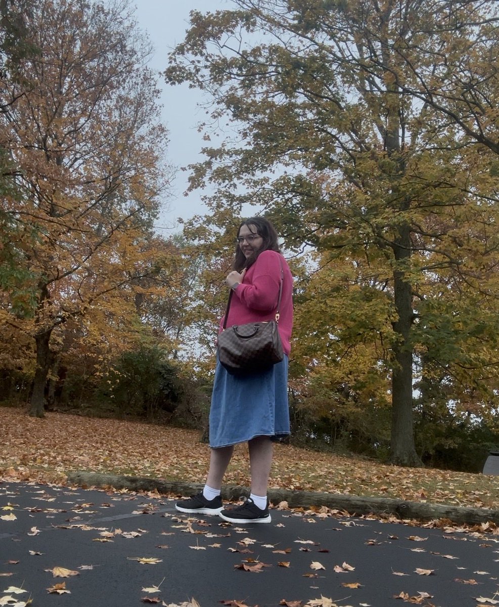 angnicoledaily's tweet photo. Haven’t been on X since it was last called twitter it’s been years

But hey ya. 

Sweater is from @OldNavy  btw. 

#Fashiongirlie #FallFashion https://t.co/9j3LOzUgKE
