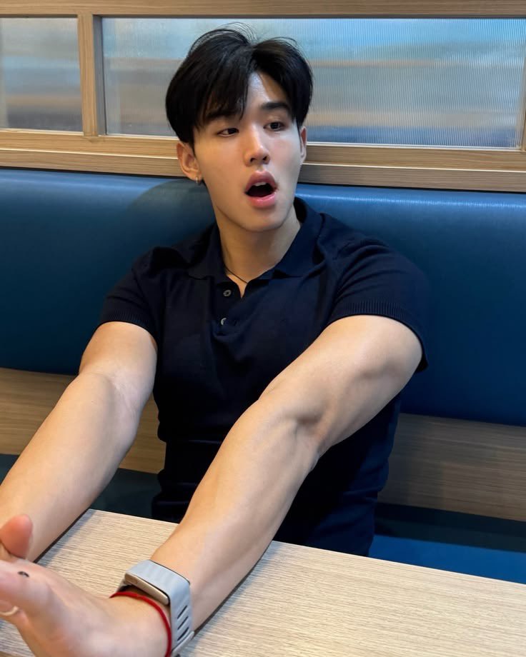 gawinoopy's tweet photo. nangis banget kata temen gue ryu muka baby badan daddy wkwkwk😭😭 https://t.co/qxOIyTdQBb