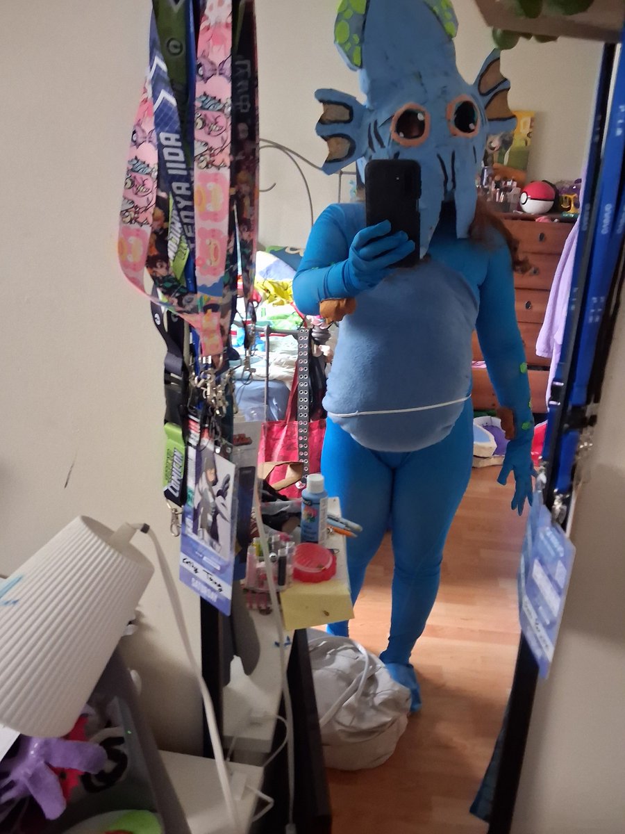 Msmgirl245's tweet photo. AAAAHHHHH HES FINISHED!!! (Sorry for the low quality images tho) #mysingingmonsters #rareshellbeat #homemade #mascot #shellbeatmascot #shellbeat #msm #msmtwt https://t.co/d5pqcJivCd