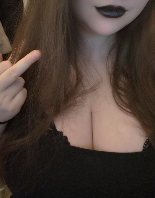 princessxarix's tweet photo. Sonntag ist Melk zeit auf auf ihr Lo**r wer von euch ist der nächste ! 

#geldherrin #moneydom #zahlsklave #paypig #Goth #FinDom #melken #mommy https://t.co/2DjRySWLk6