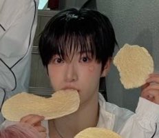 usagisiyoung's tweet photo. パクパクシヨン☺️☺️かわいいね🫳🏻🫳🏻赤ちゃん🤍🤍 https://t.co/O1GwNxqqwc