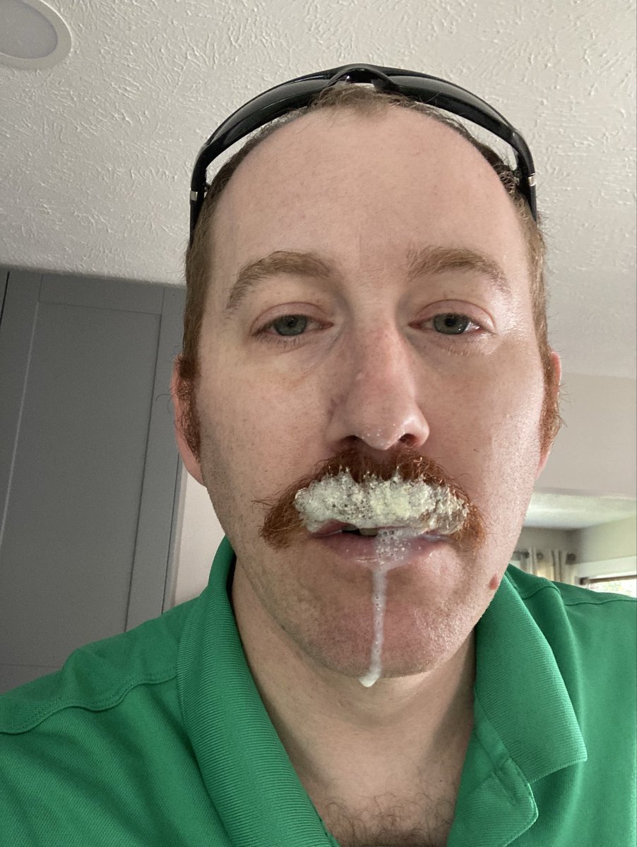 pizzalegend421's tweet photo. #gotmilk https://t.co/zrBllzVwOl