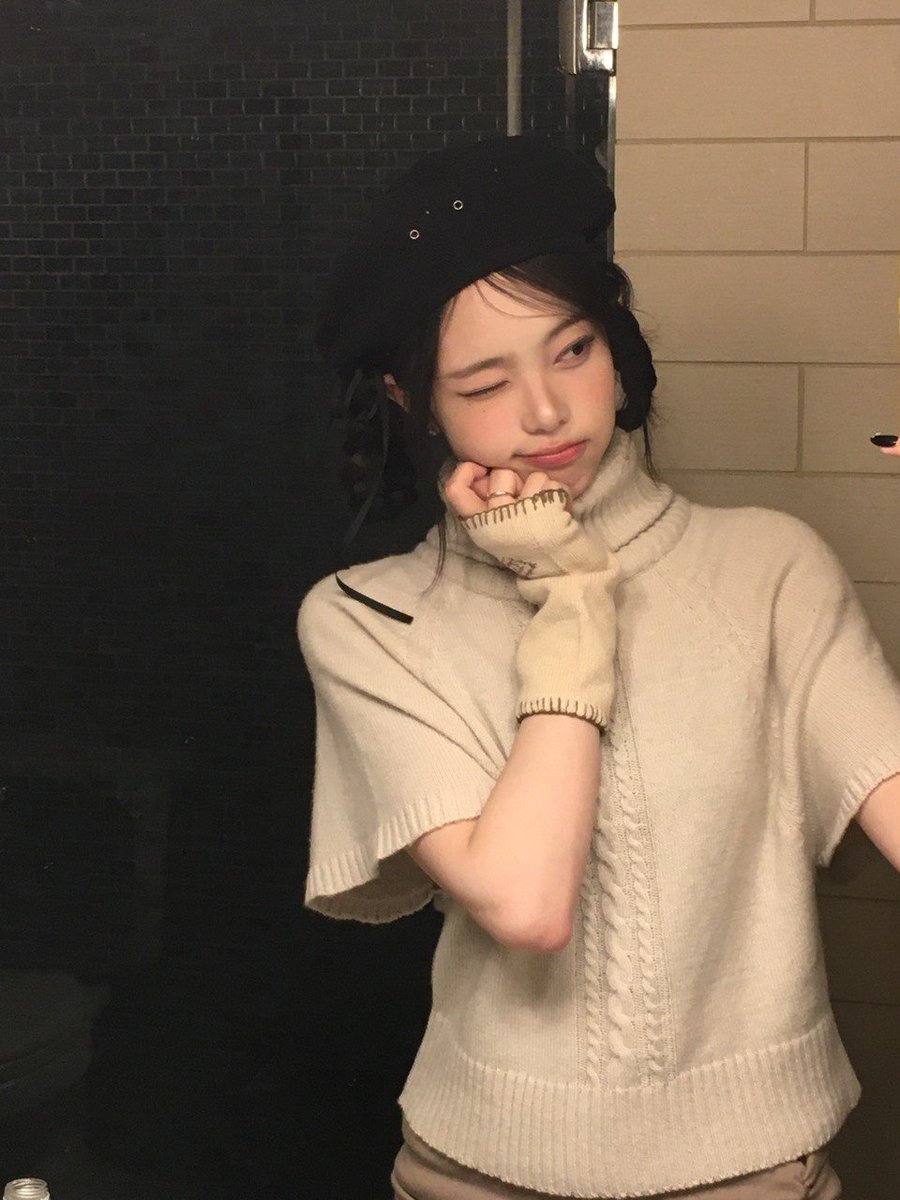 ianpicts's tweet photo. weverse update ♡ #ian https://t.co/1TgB9nOjli
