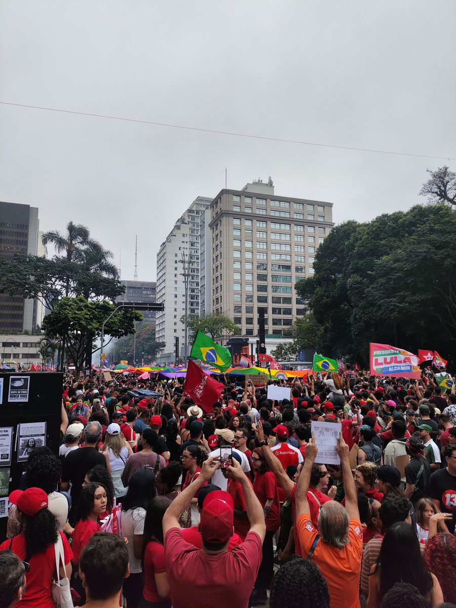inforussellbr's tweet photo. Eles não sabem que eu sou o Info George Russell

#FandomsComLula https://t.co/6K3aoQsmQb