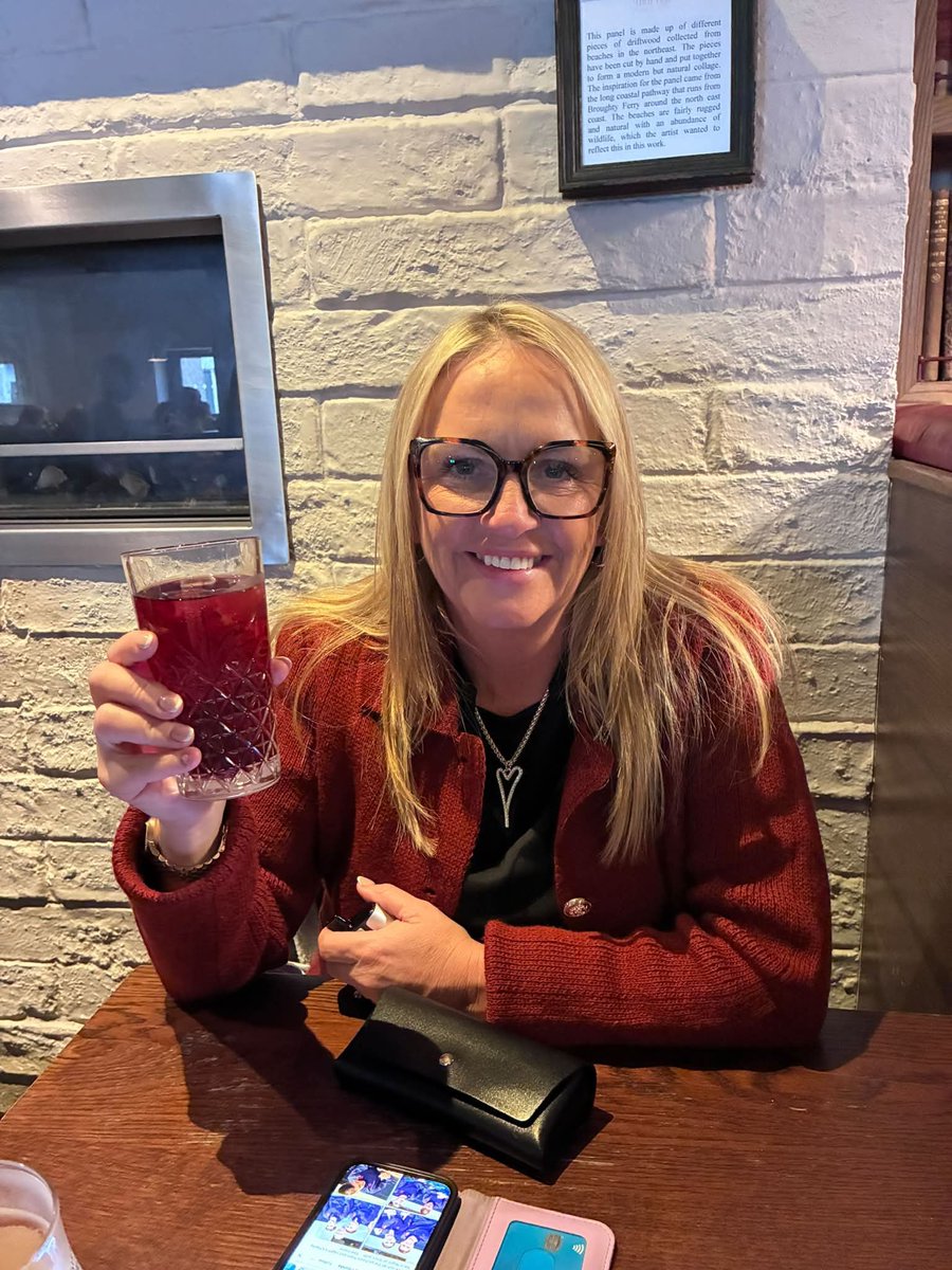 GirlsofSpoons's tweet photo. Gorgeous blonde out in Dundee 

You buying? https://t.co/G6r8096nKj