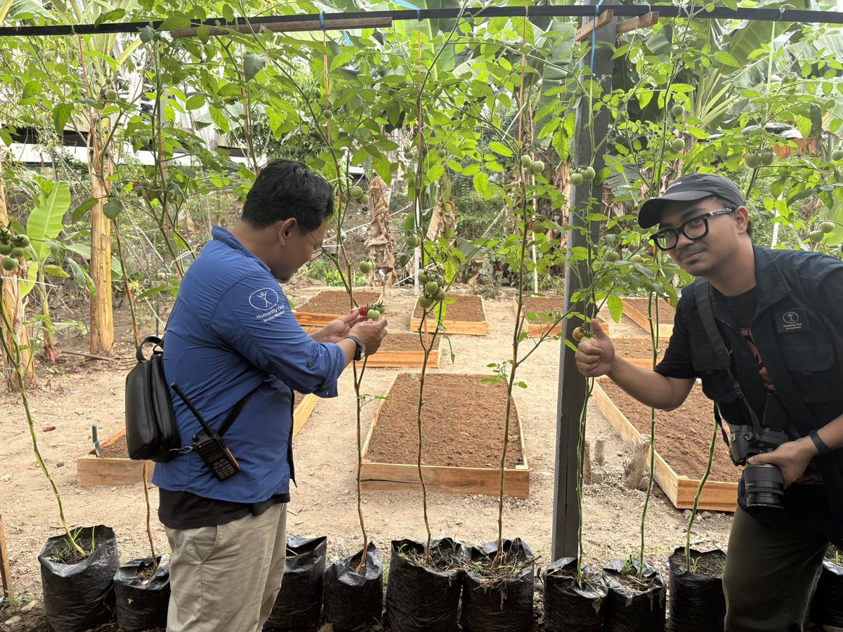 HFI1995's tweet photo. The @HumanityfirstID Hasanah Kautsar #orphanage in Kawalu in #Indonesia and supported by @HFUSA features hens, a fish farm and a crop garden to teach the children https://t.co/C6odBCFmJl