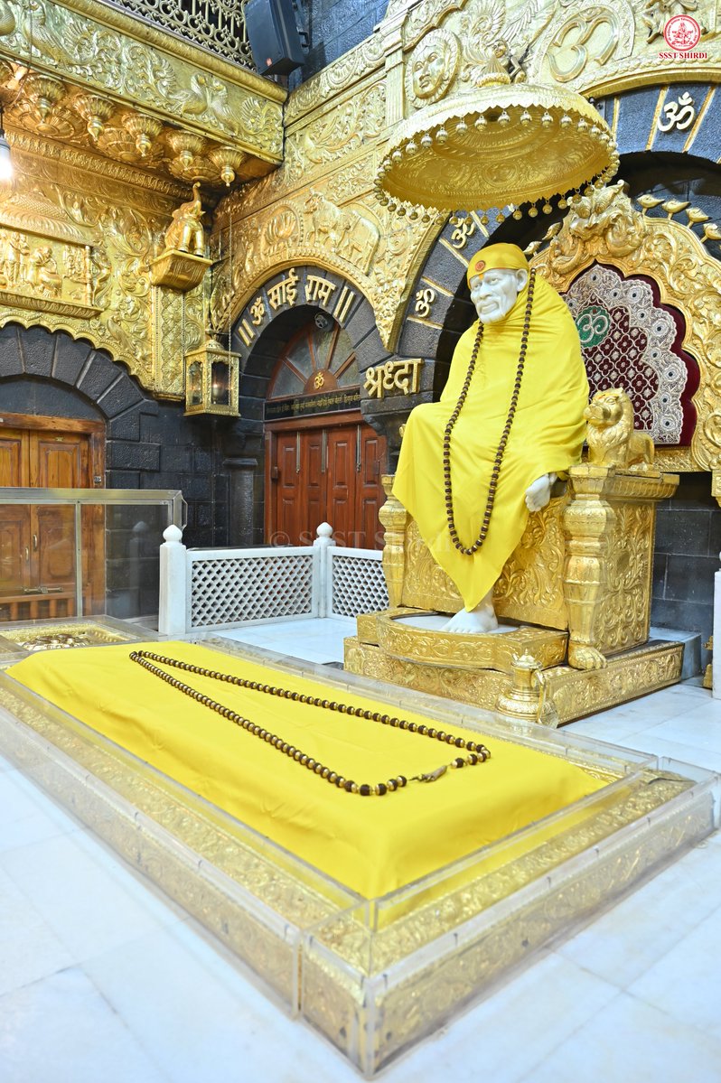 SSSTShirdi's tweet photo. *!! ॐ साई राम !!*
*श्री साईबाबा संस्थान विश्वस्त व्यवस्था,शिर्डी*
*!! ॐ Sai Ram !!*
*Shri Saibaba Sansthan Trust, Shirdi*
≈≈≈≈≈≈≈≈≈≈≈≈≈≈≈≈≈ 
*आरती :-शेजारती*
 *रविवार ११ ऑक्टोबर २०२६**  
*Aarti :-Shejarti*
*Sunday 11 October 2026* https://t.co/0U5el7BqJe