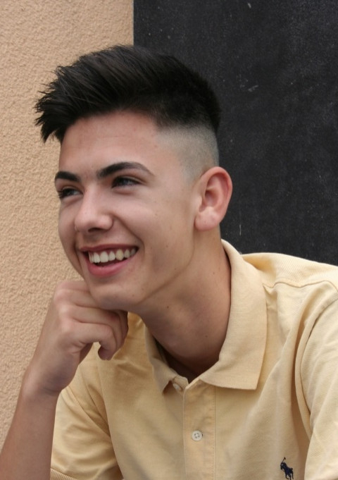 traumboysporn's tweet photo. Charlie - Super jung, tolles Model, latino Vibes und einfach sympathisch – mit heissem Blut, Charme und einer Ausstrahlung, die sofort auffällt. Frisch, selbstbewusst und voller Energie: ein Auftritt, der im Kopf bleibt. 🔥✨ #model #latino #sympathisch #vibes😍💥 https://t.co/Si00AFZ6MB