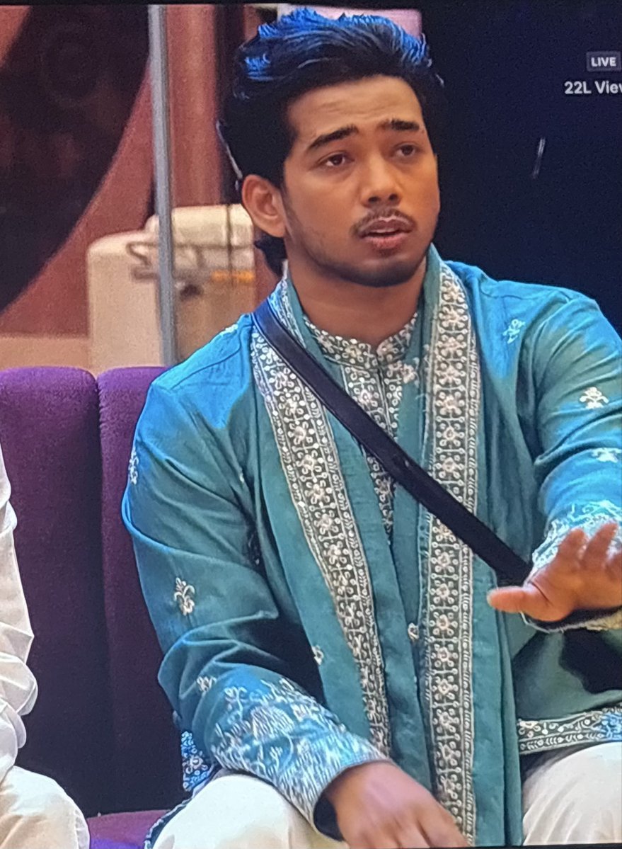 vaselineexe's tweet photo. Salman ne lagayi scout ki class❌️

Scout ne lagayi salman aur biggboss ki class✅️

#BiggBoss20 #ScoutOP #QaziTouqeer #YungDSA https://t.co/ehCAw6Est8