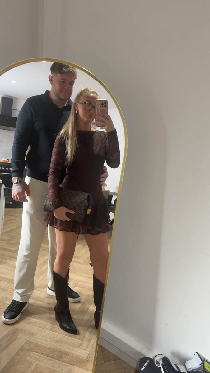 GirlsofSpoons's tweet photo. Sheffield blonde looking for freebies 

You buying? https://t.co/8bDPBUcSB4