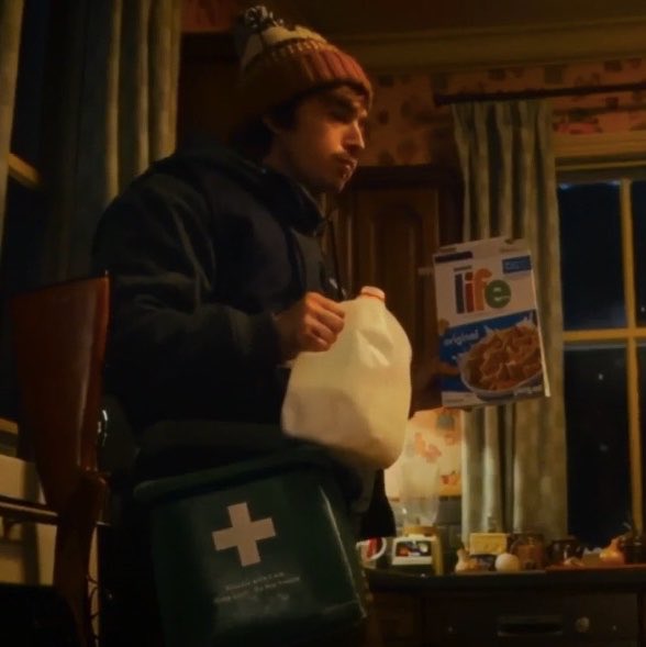 sorealmp3's tweet photo. bryan’s last meal being life cereal is so sick and twisted zach creggar https://t.co/GXakvpUhp5