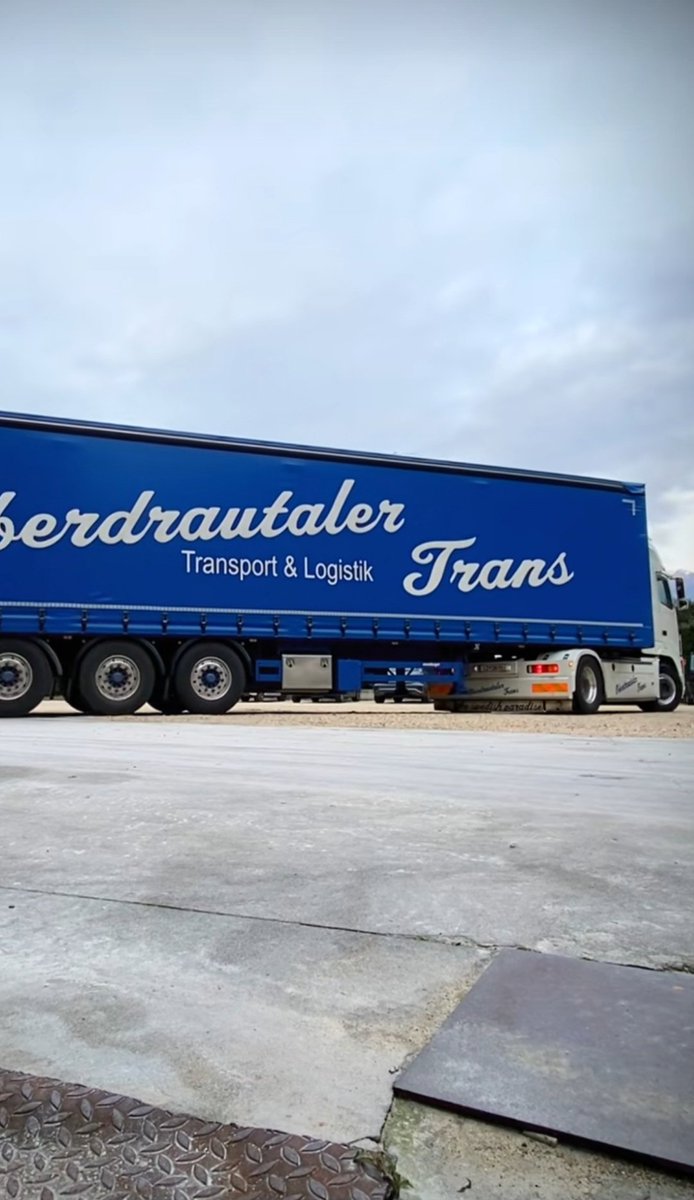 IsleMason666's tweet photo. Austrian style
#Volvo #Volvotruck #Volvotrucks #VolvoFHversion2 #VolvoFHV2 #Dieselgypsy #Oldskool #Oldskooltrucker #Oldschooler #Austria https://t.co/hPxoMtCigi