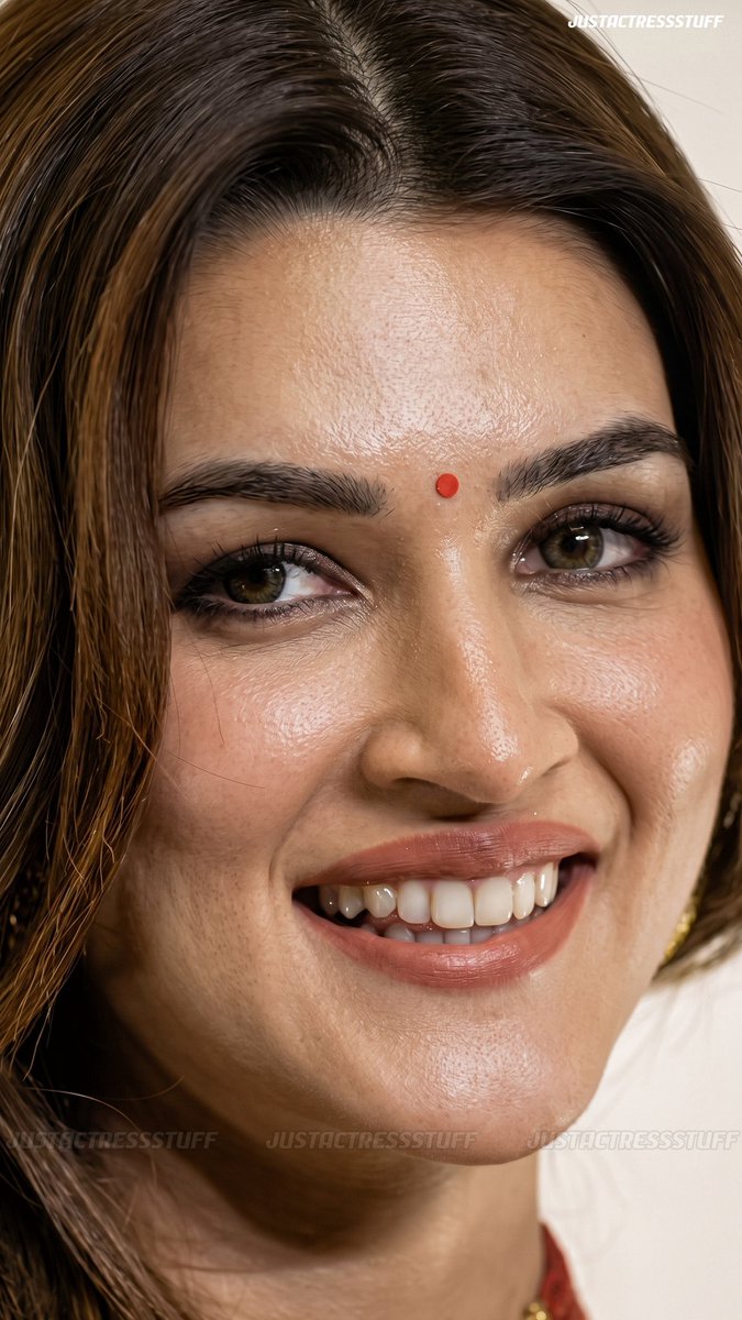 PoojaSinghtawp's tweet photo. #KritiSanon https://t.co/1LURq59riS