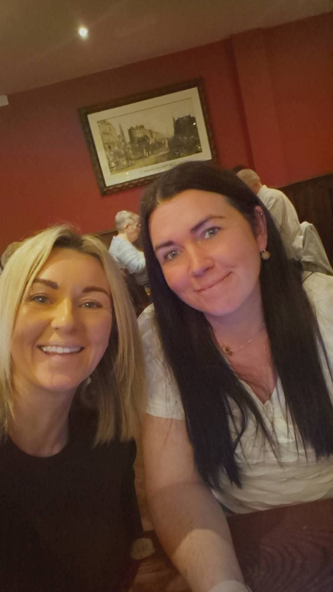 GirlsofSpoons's tweet photo. Kilmarnock mums

Left or right? https://t.co/JabitUVeV6