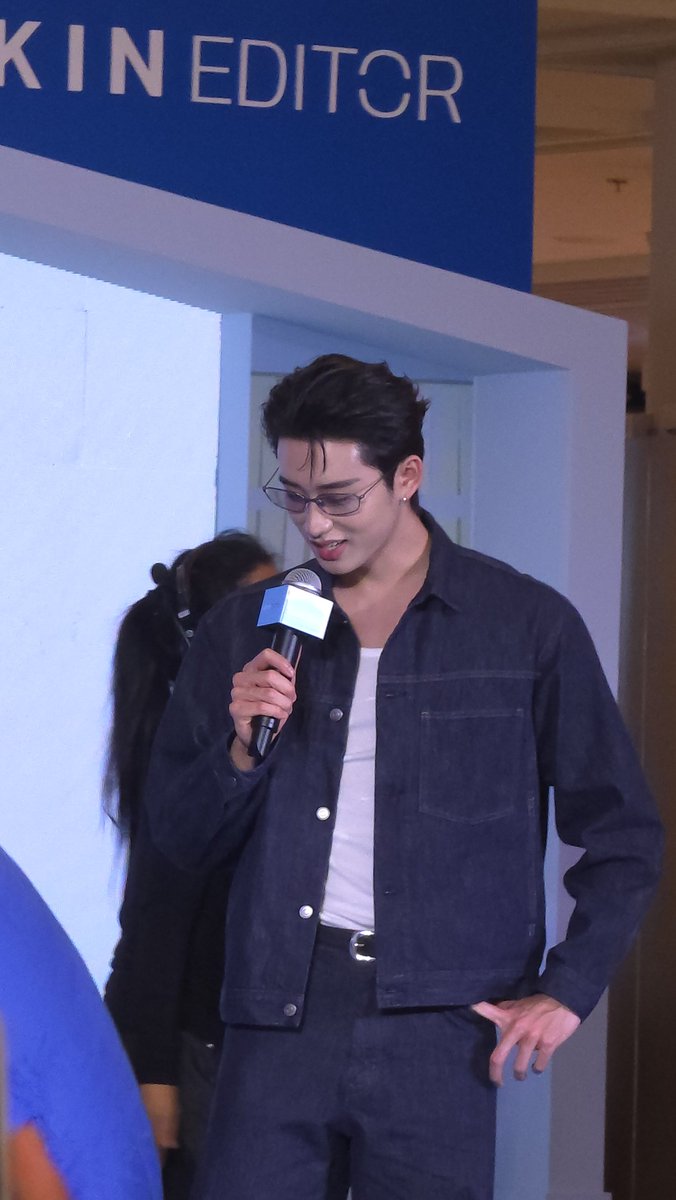 myydearjw's tweet photo. คุมพ่อล���กหนึ่งที่หล่อขนาดนี้ ❤️

EST WESLEY GLOW TOGETHER
#SkinEditorFMFxEstWesley https://t.co/DXOKaP1qyN