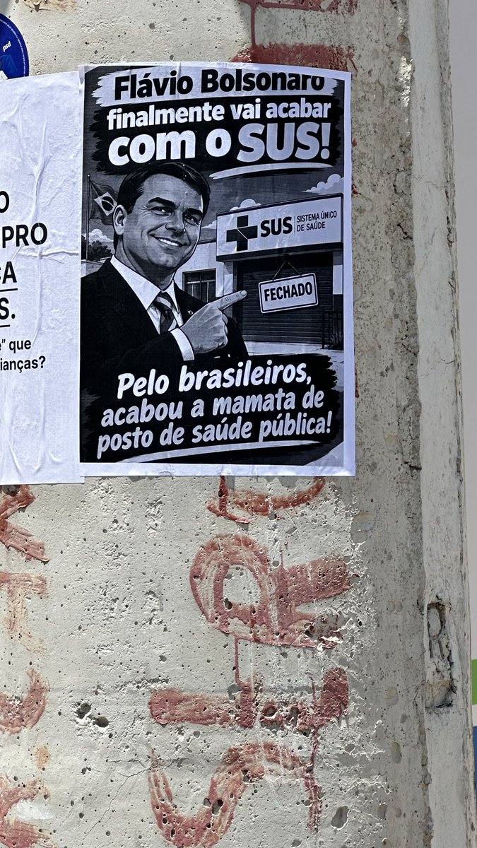 EmedJr's tweet photo. Vários postes aqui na minha cidade com o bom e velho terrorismo do PT https://t.co/YRgQ6bOkIP
