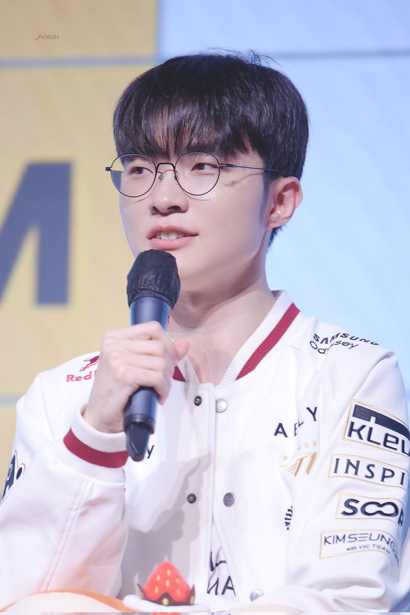 _picnic05's tweet photo. 261009 #Faker #페이커 #이상혁 https://t.co/Gt2L6Tbg3k