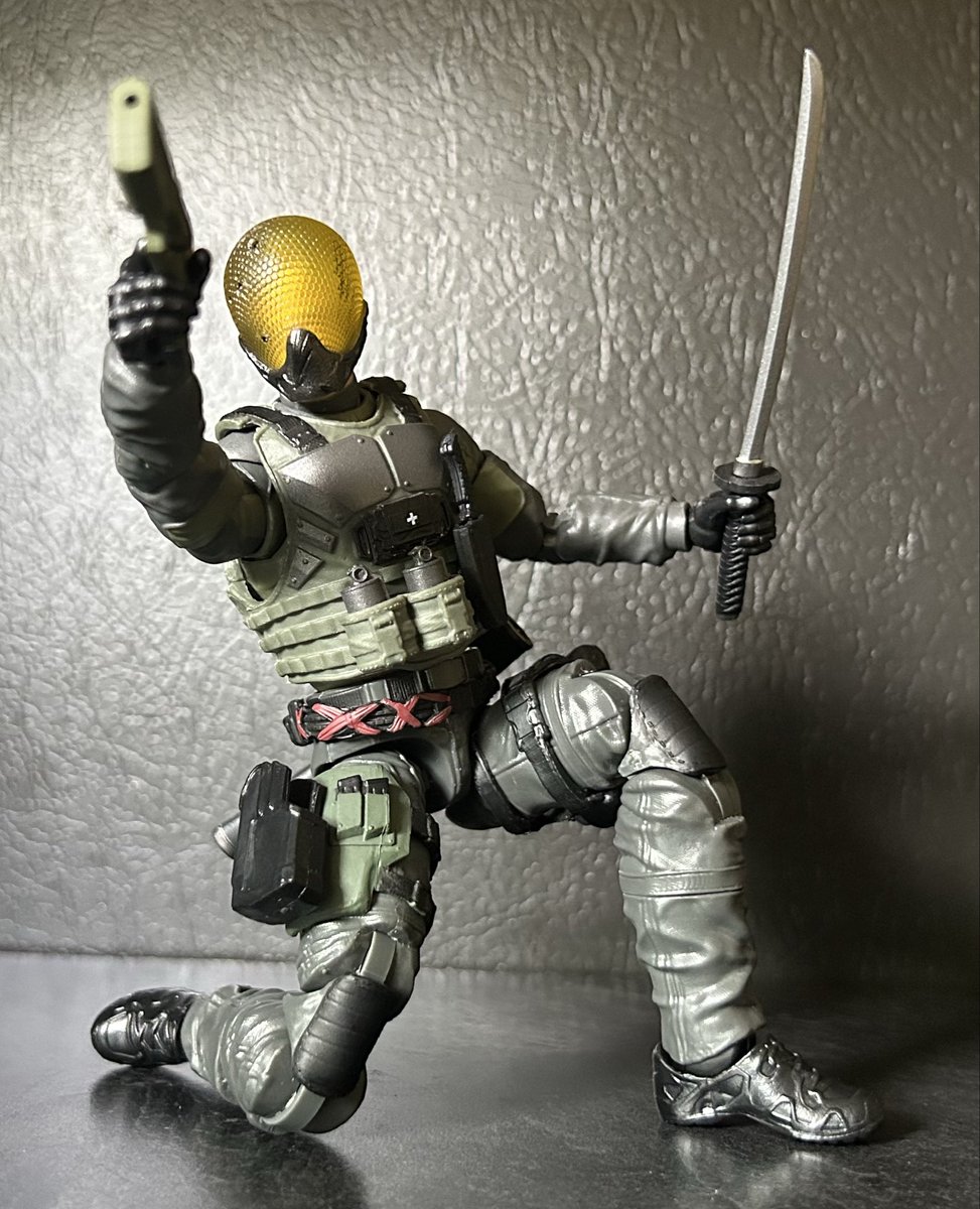 ComicsInvictus's tweet photo. #Kitbash #valaverse #actionforce

the Night Swarm 

Loves them Smoke Grenades 😜 https://t.co/EYkfWaOJFV