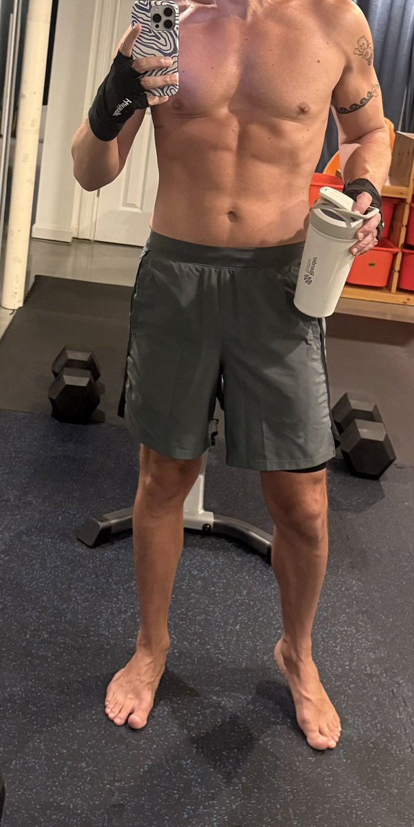 Freddyistrouble's tweet photo. Let’s get that workout in https://t.co/PK717QJDOt