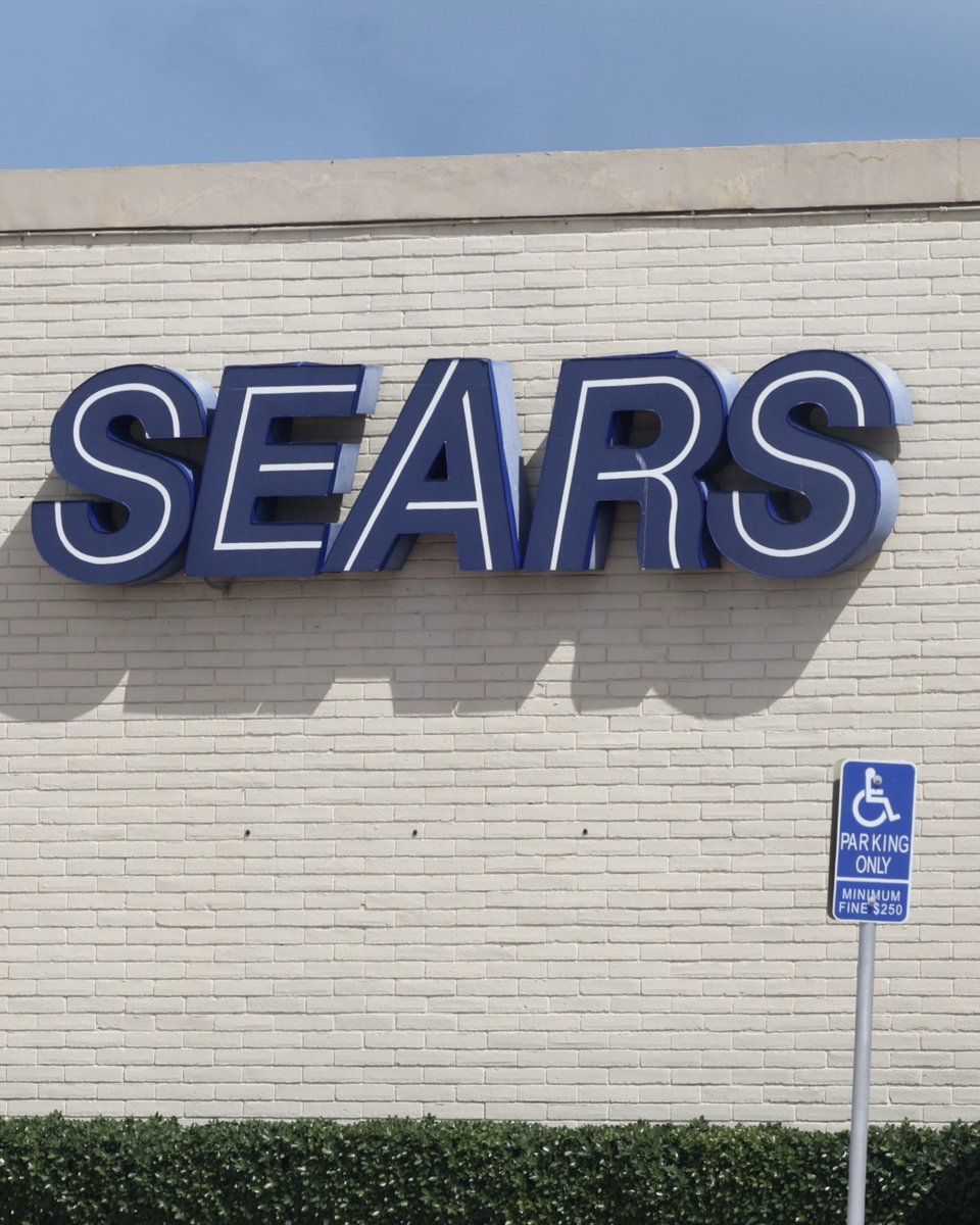 6ixbuzztv's tweet photo. This Sears story is sparking debate about the cost of living today.

He says full-time retail workers could afford a comfortable middle-class life back then, raising questions about when a steady job stopped being enough to get ahead. https://t.co/UlVCNtRrUI