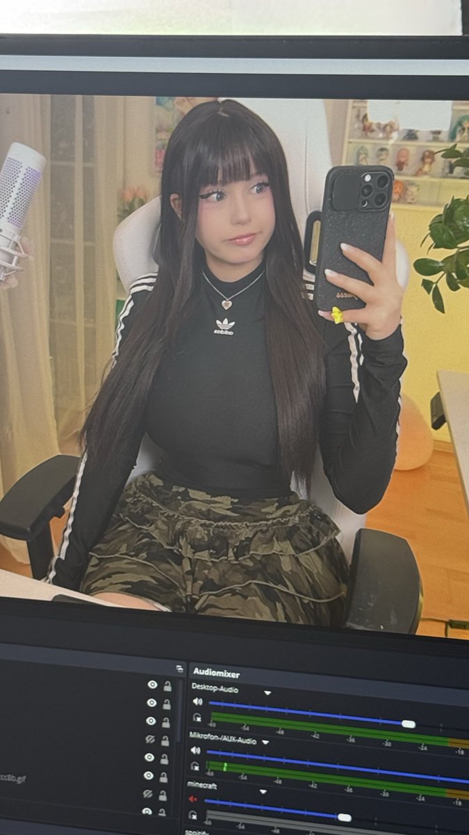 upminaa's tweet photo. LIVE NOWWW 🥳 Craft attack day 2! 😊💗
German Minecraft project!
I‘m so glad you guys enjoyed the stream sm yesterday! 🥹 Let’s hang out again! 🤍 https://t.co/uKEfiF84OI https://t.co/HEaHvsPKsw