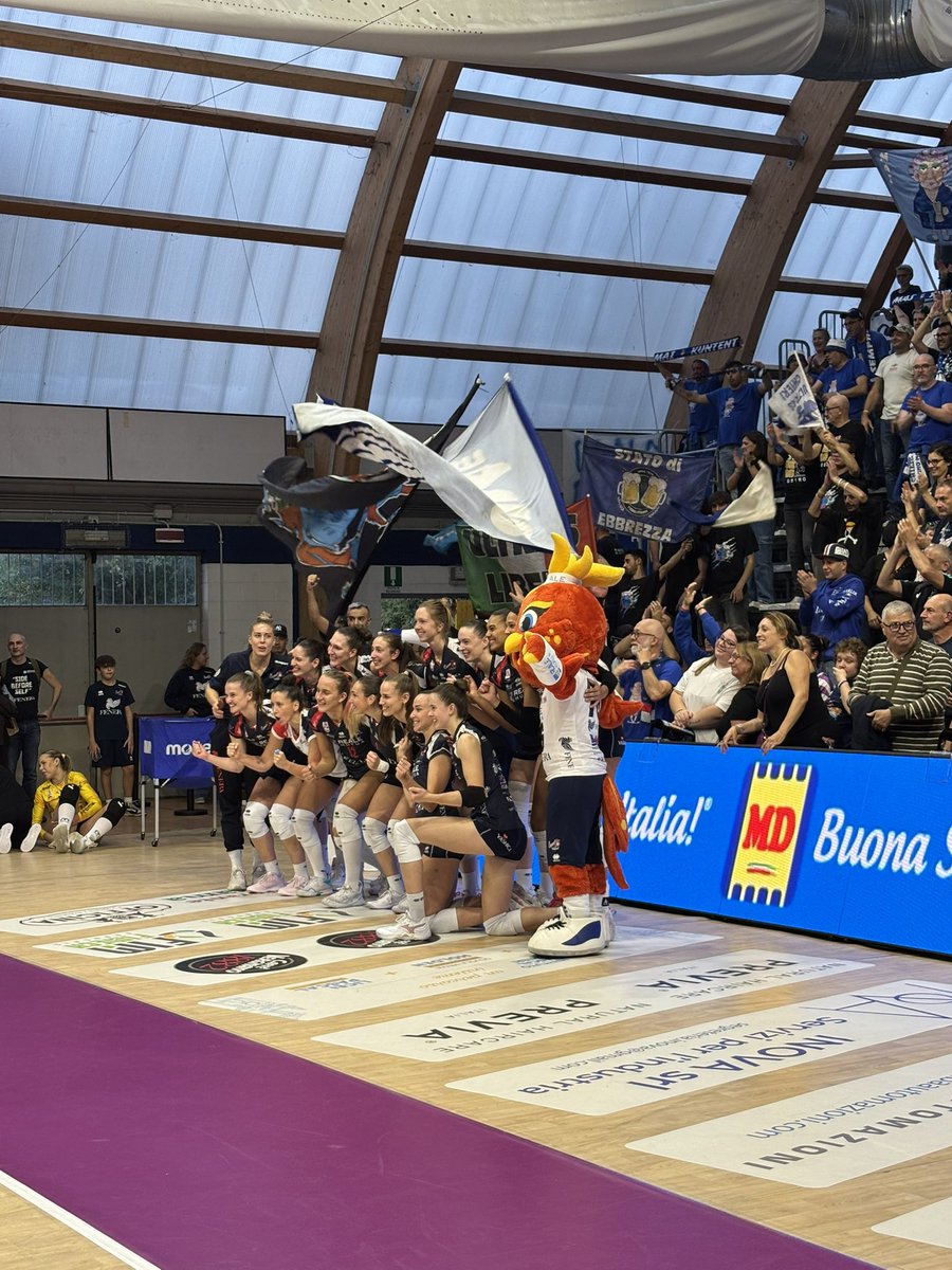 Guglielmo_gc's tweet photo. Quanto mi siete mancate! 🤍💙 
Bello ritrovarvi con una vittoria! https://t.co/Cqyw9zfRPC